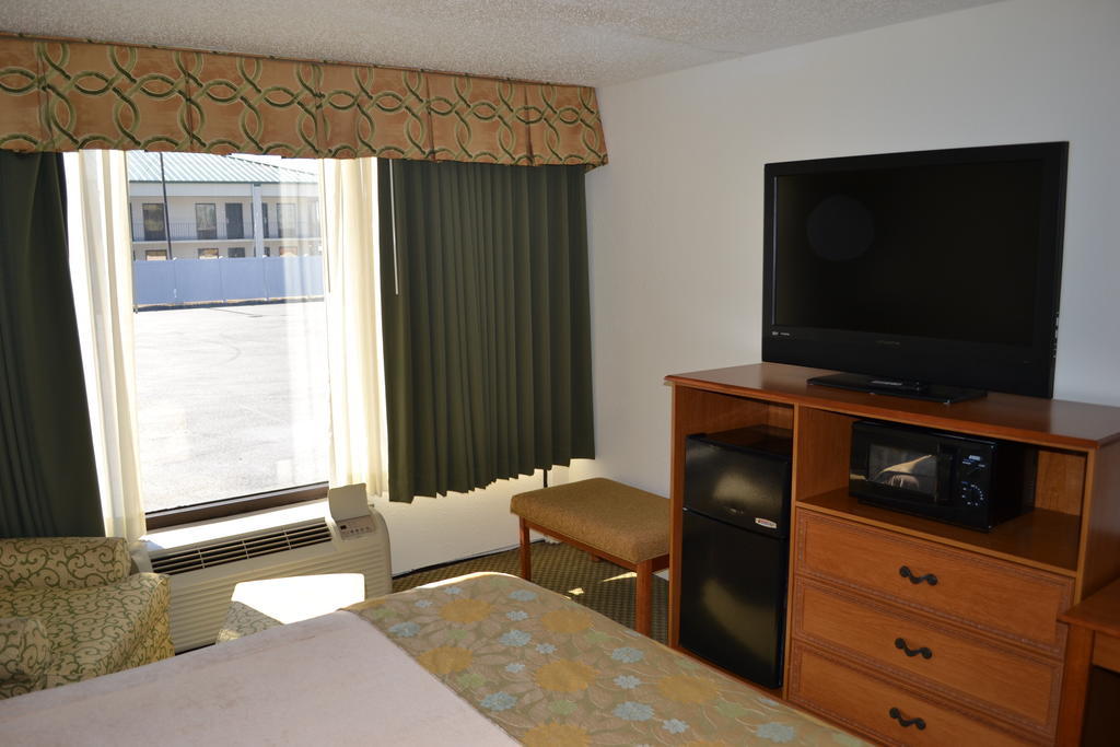 Jameson Inn & Suites Bowling Green Buitenkant foto
