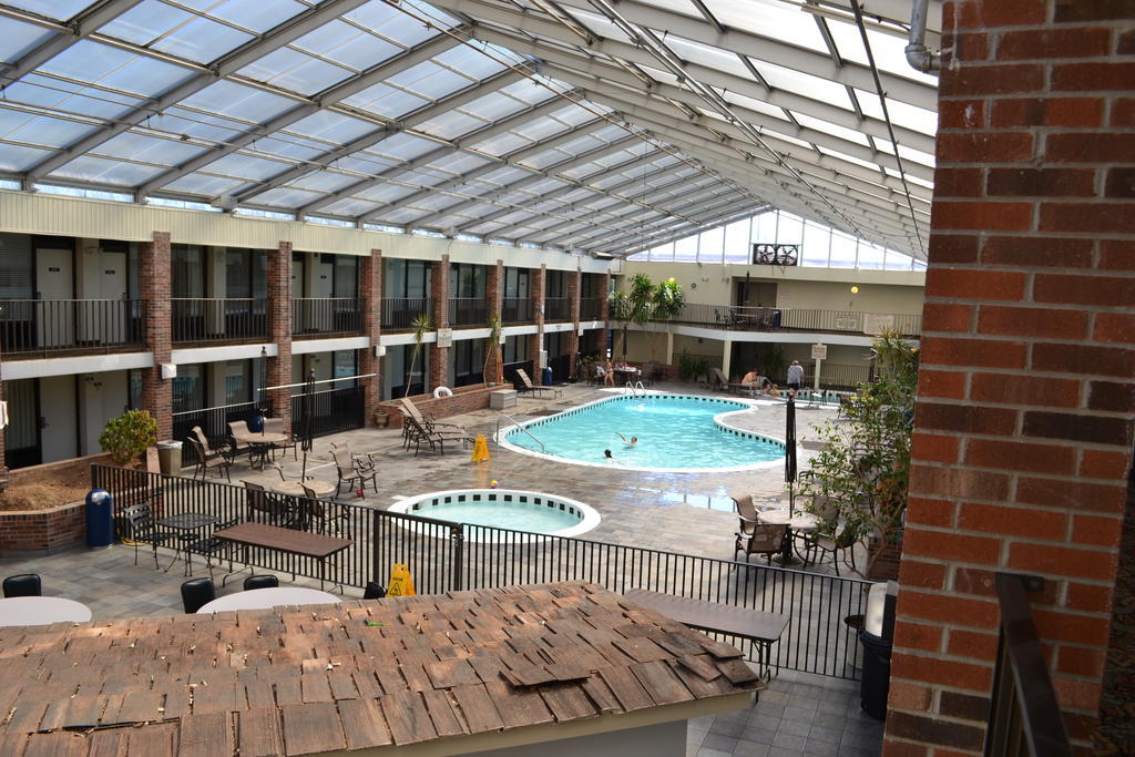 Jameson Inn & Suites Bowling Green Buitenkant foto