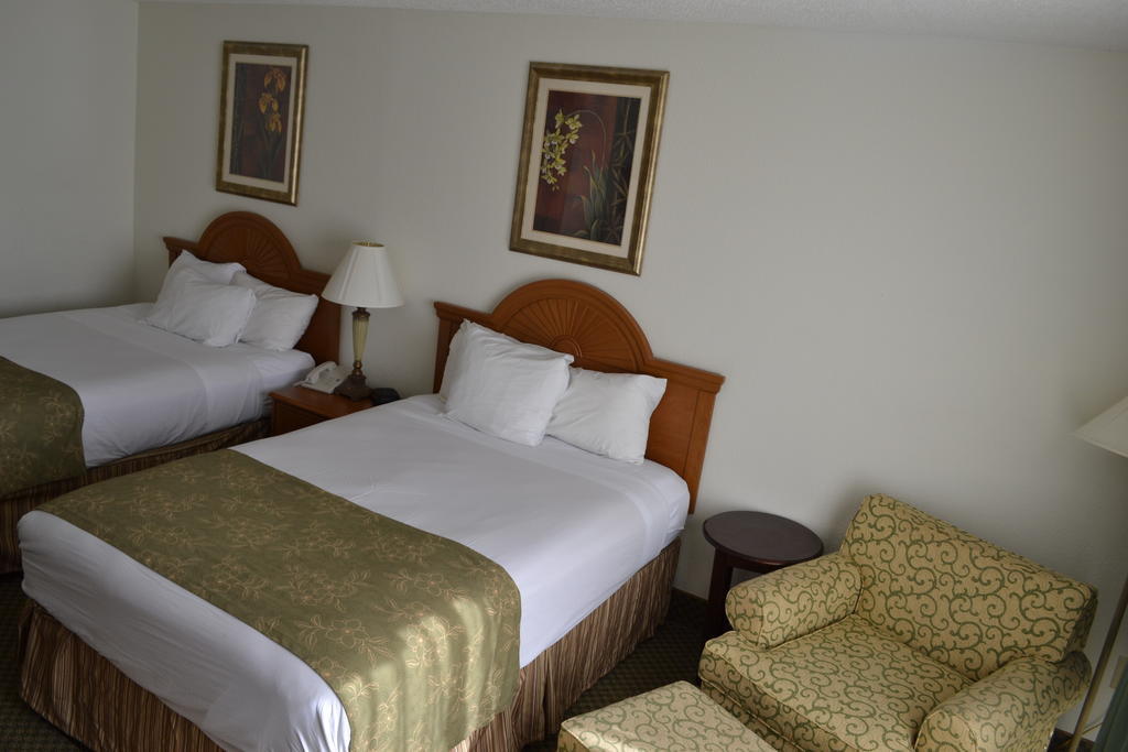 Jameson Inn & Suites Bowling Green Buitenkant foto