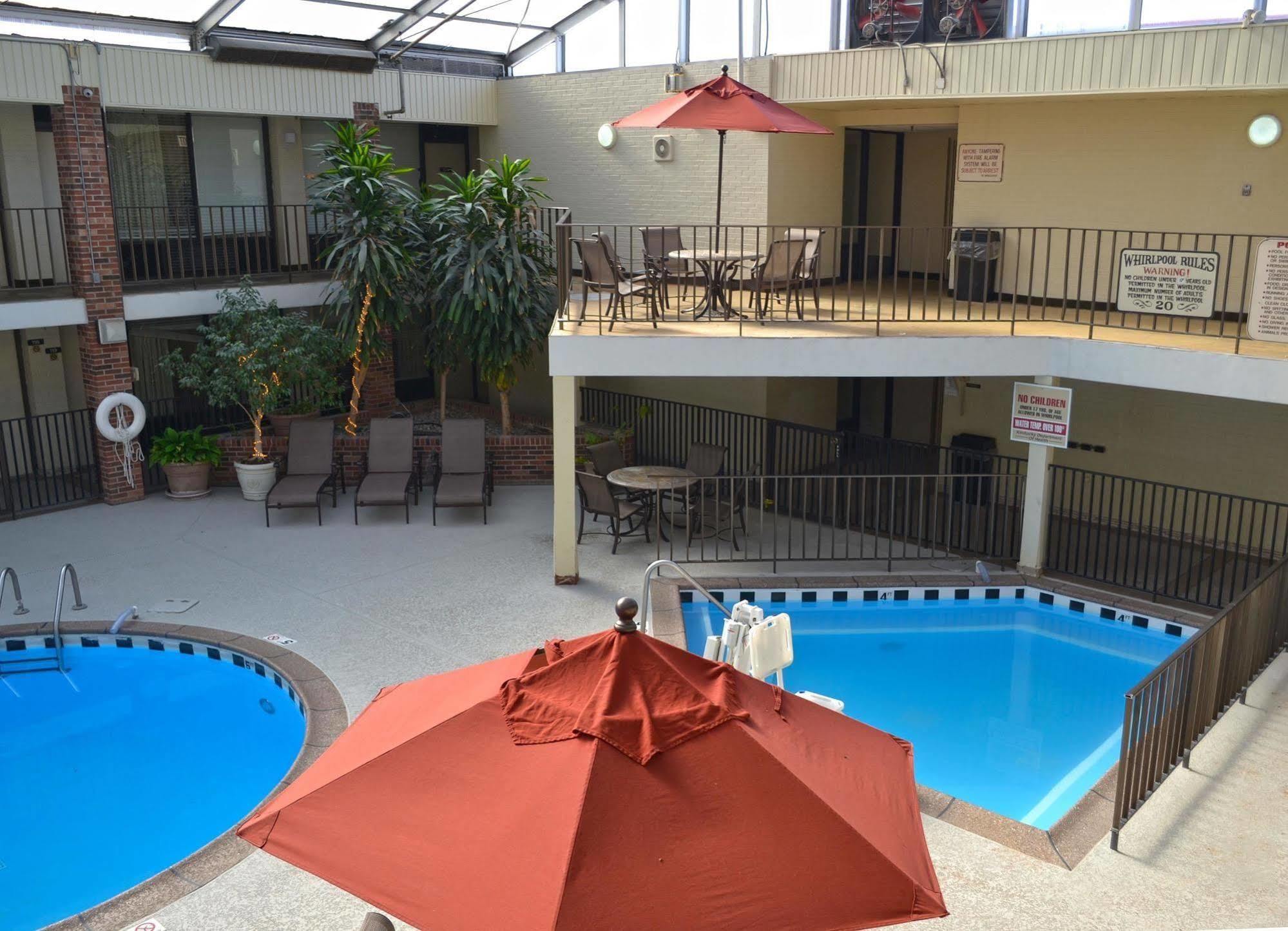 Jameson Inn & Suites Bowling Green Buitenkant foto
