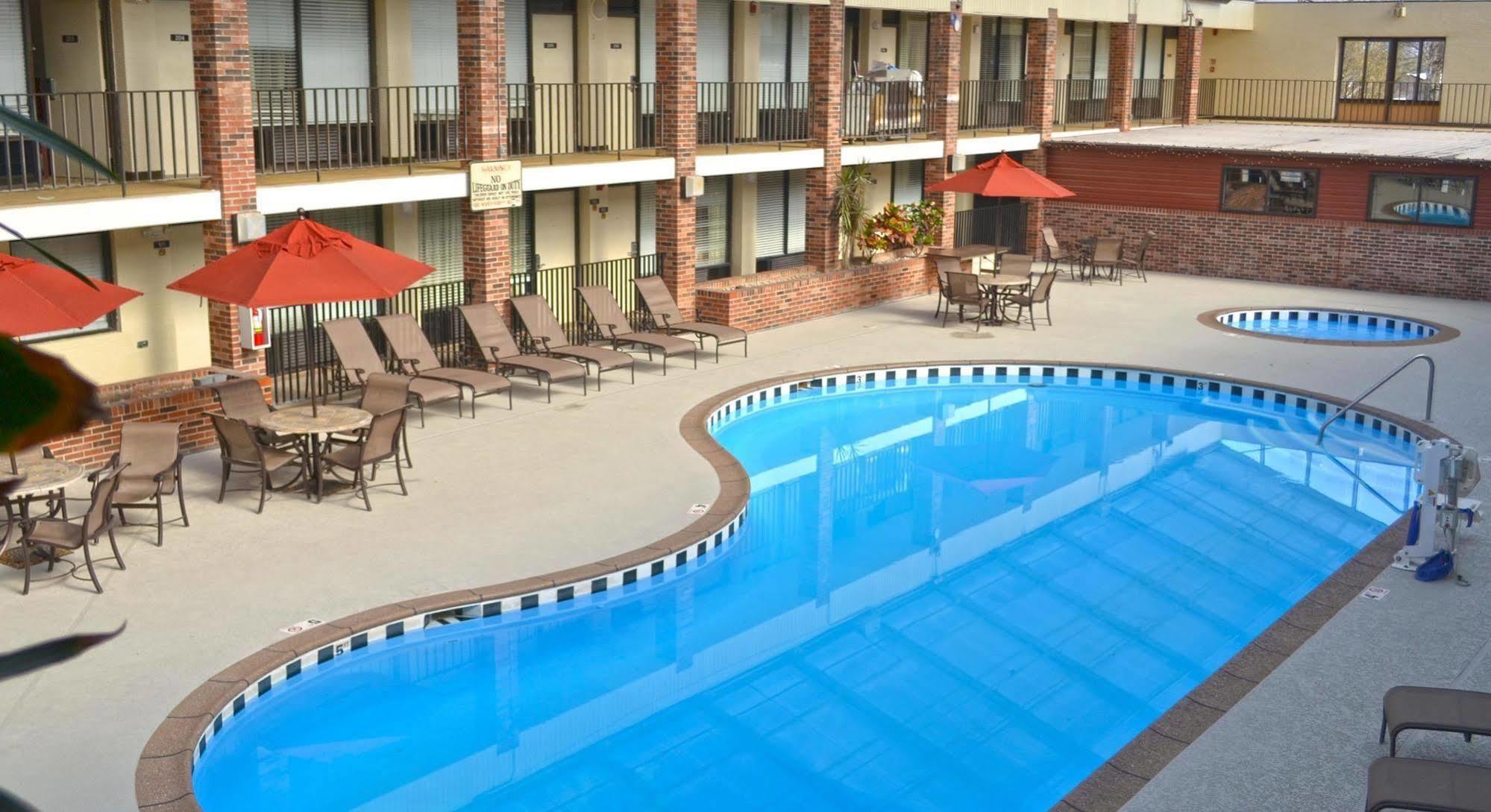 Jameson Inn & Suites Bowling Green Buitenkant foto